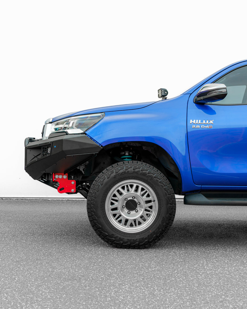 Extreme Series Bullbar X-1 Toyota Hilux 2021 SR , SR5 , 48V hilux Black