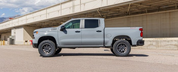 ReadyLift 2025 GMC/Chevy Sierra/Silverado 1500 4" SST2.1 Premium Suspension System