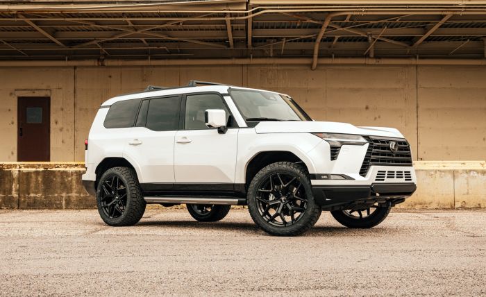 ReadyLift 2.5'' SST LIFT KIT - TOYOTA LAND CRUISER AND LEXUS GX550 2024-2025