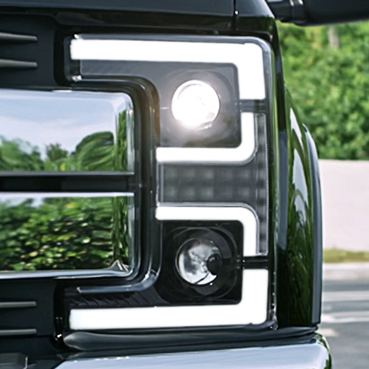 Ford Superduty 17-19 F250/F350/F450/F550 (Replaces OEM Halogen Style Head Lights Only) PROJECTOR HEADLIGHTS w/ Ultra High Power Smooth White OLED DRL & High Power Amber Switchback LED Turn Signals - Smoked / Black - Image 2