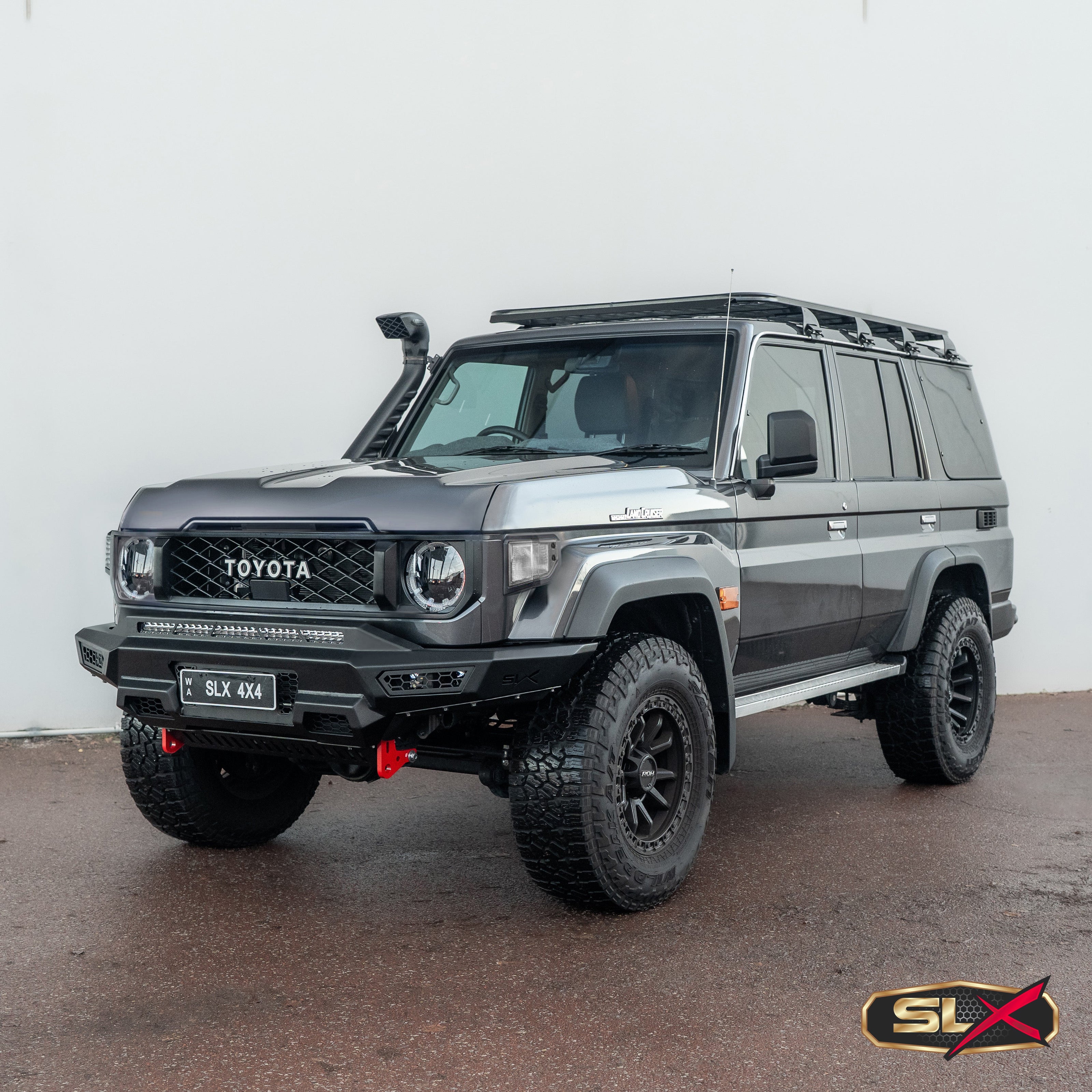 SLX Recon Bull Bar, Suitable For Toyota Land Cruiser (facelift) 76, 78, 79 Series, 2024 on SLX Recon Bull Bar