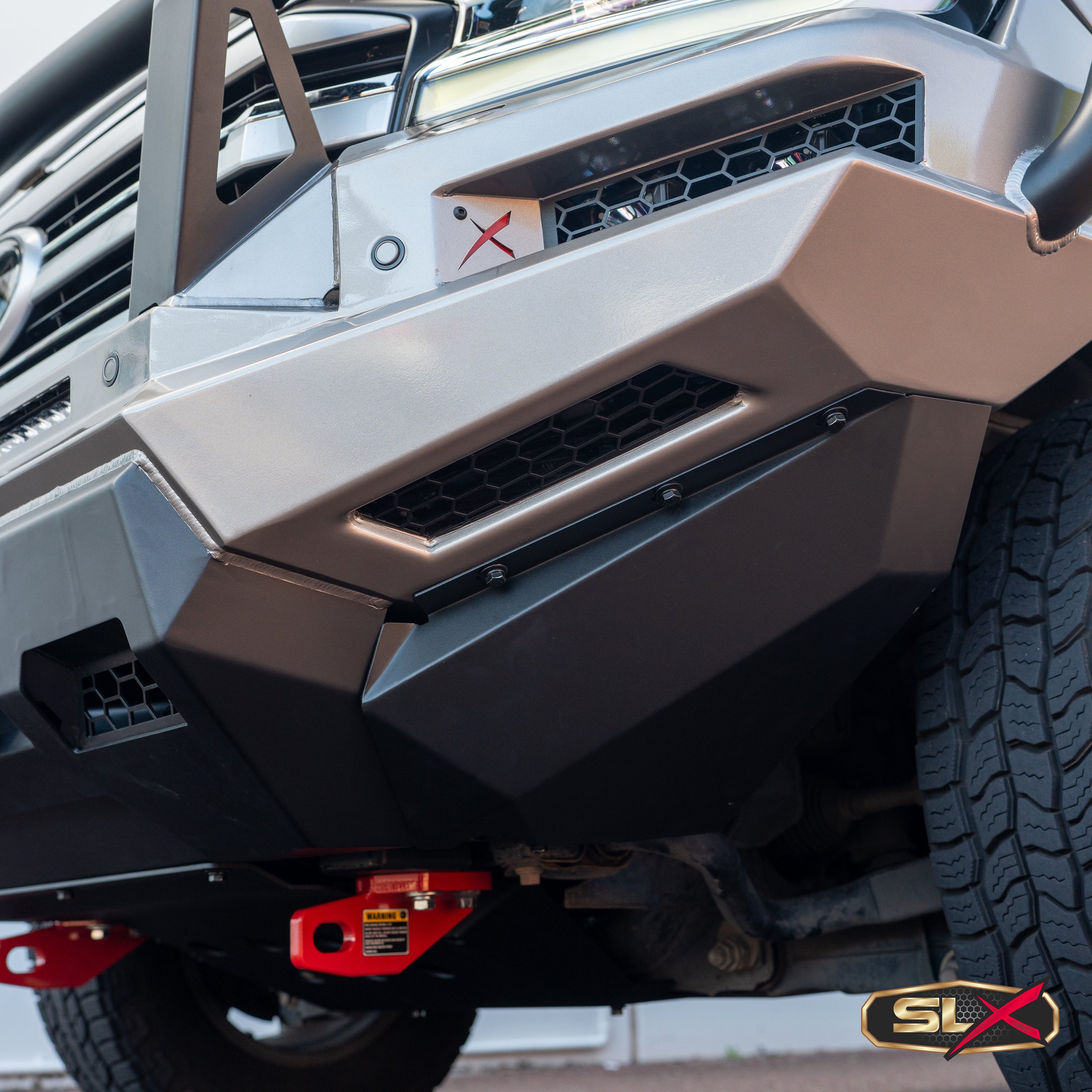 SLX Recon Bull Bar Suitable For Toyota LandCruiser 300 Series 2022 on - Triple Loop