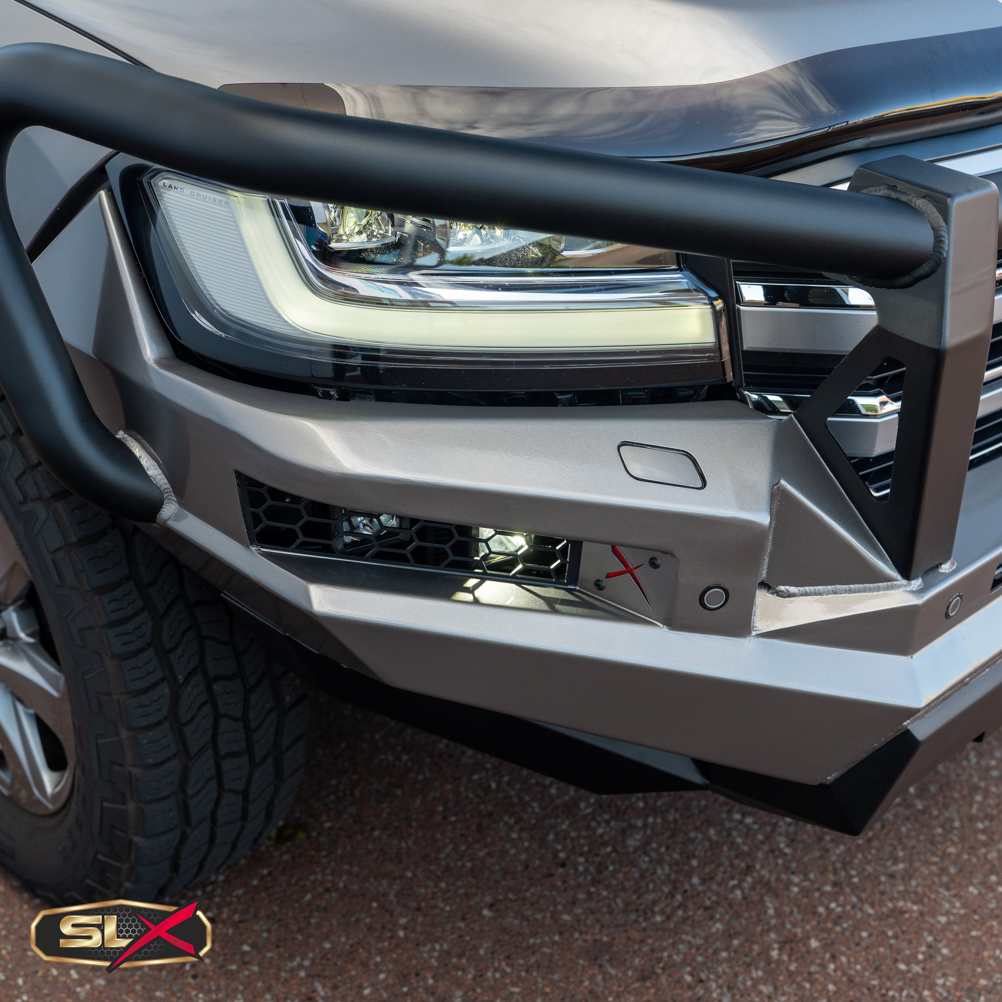SLX Recon Bull Bar Suitable For Toyota LandCruiser 300 Series 2022 on - Triple Loop