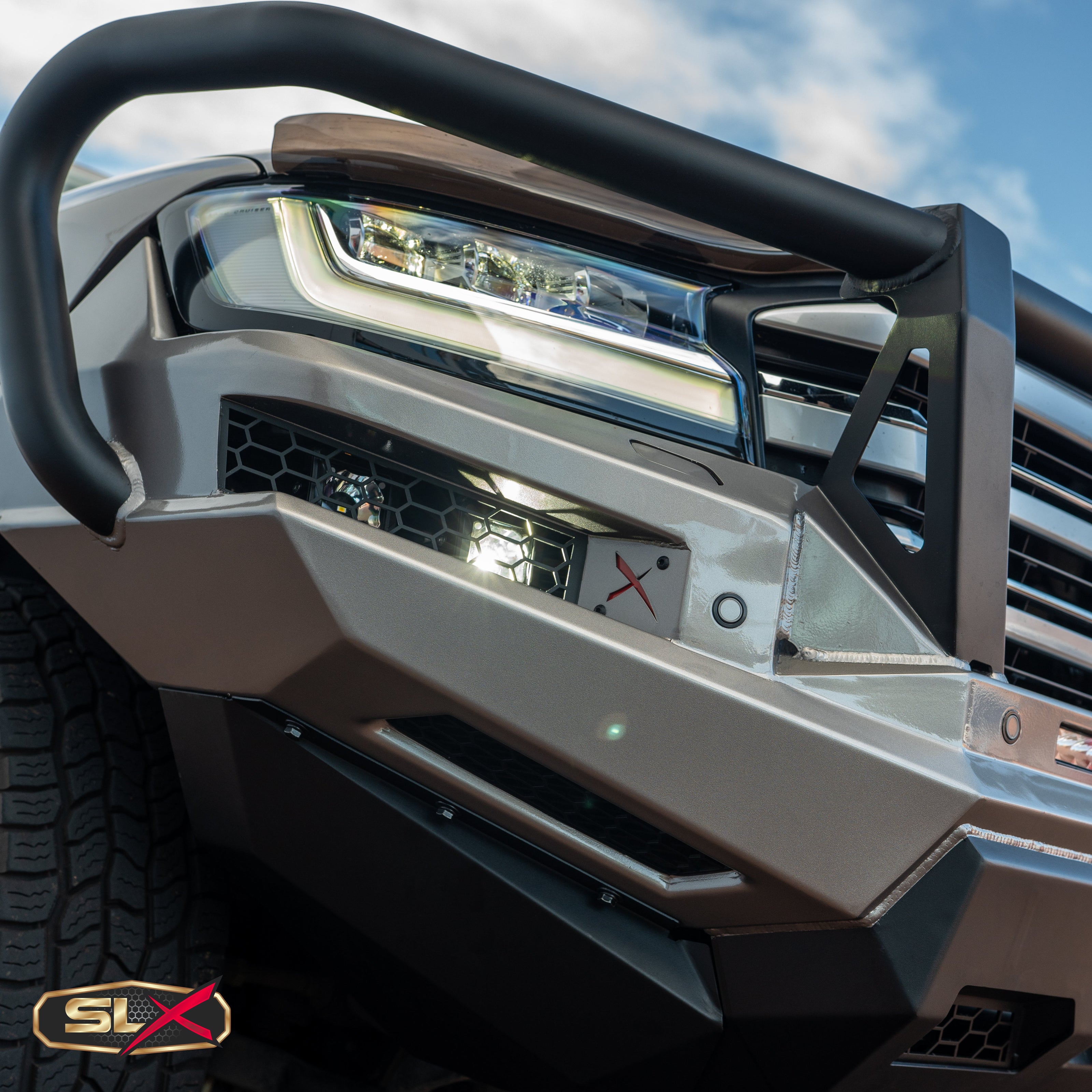 SLX Recon Bull Bar Suitable For Toyota LandCruiser 300 Series 2022 on - Triple Loop