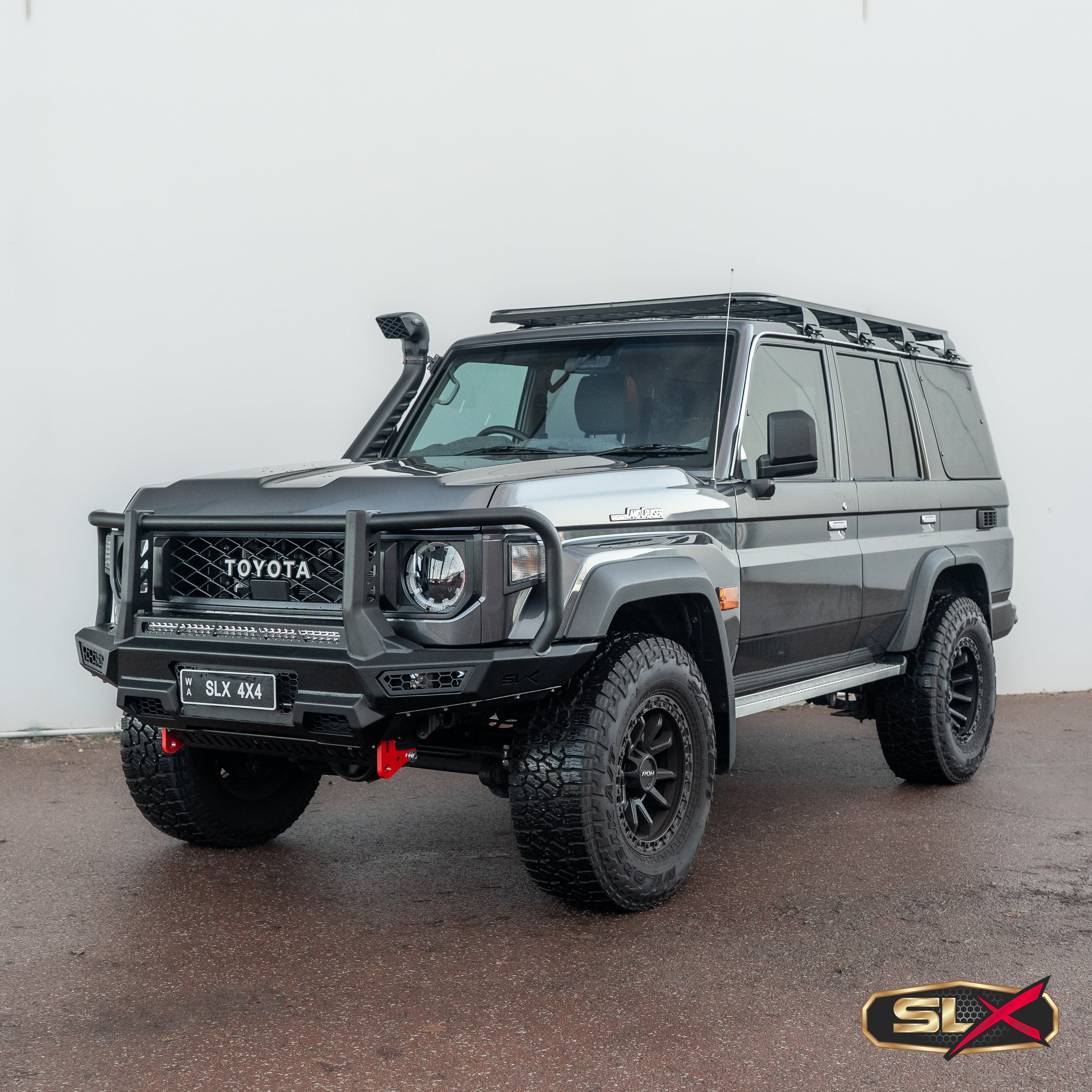 SLX Recon Bull, Suitable For Toyota Land Cruiser (facelift) 76, 78, 79 Series, 2024 on Bar Triple Loop